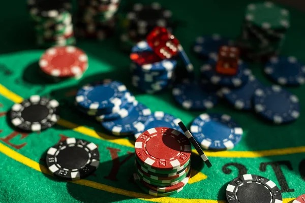 lotus4d 3 platform interface showing slot games and live tables